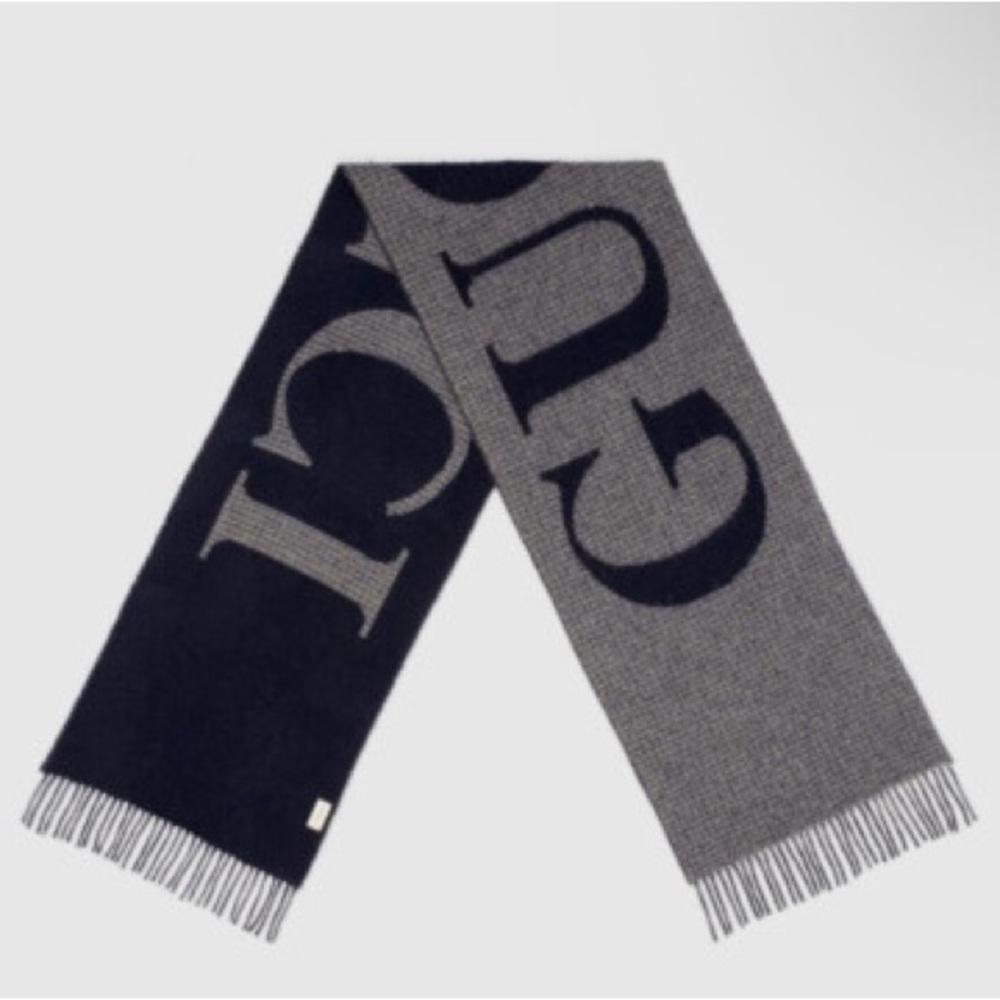 Gucci Wool Scarf Reversible in Navy & Gray